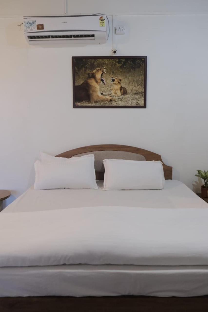 Hotel Ashirwad Джунагадх Экстерьер фото